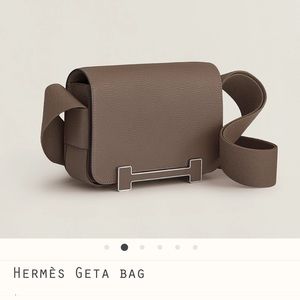 UNBOXED UNUSED - 2023 brand new Hermes Geta Bag in Etoupe. full box & receipt.